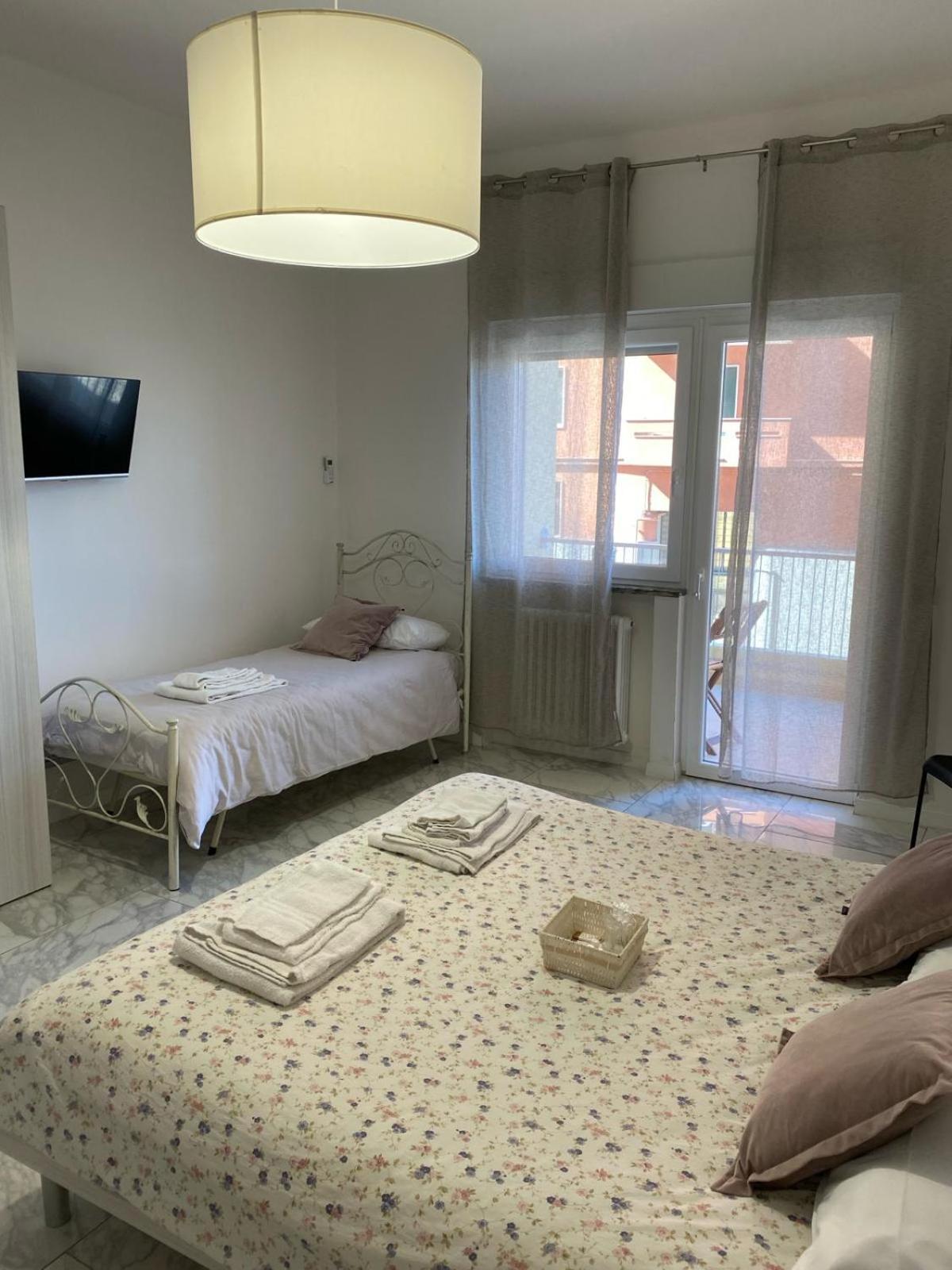 Ennio Rooms Bari Eksteriør bilde