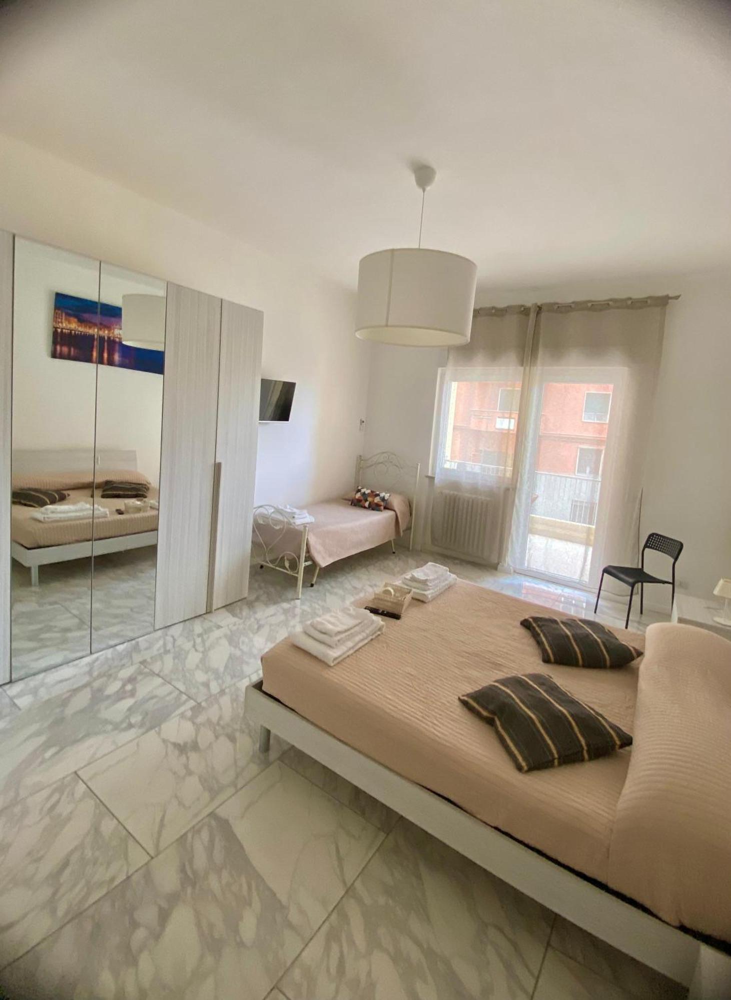Ennio Rooms Bari Eksteriør bilde